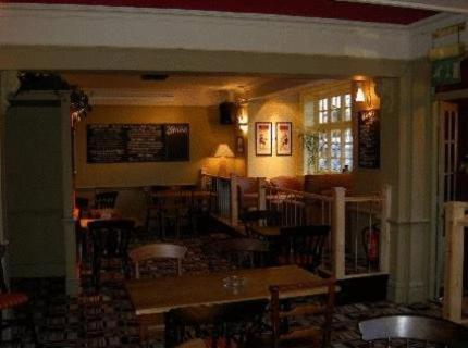 The Cranley Hotel Cranleigh Ngoại thất bức ảnh