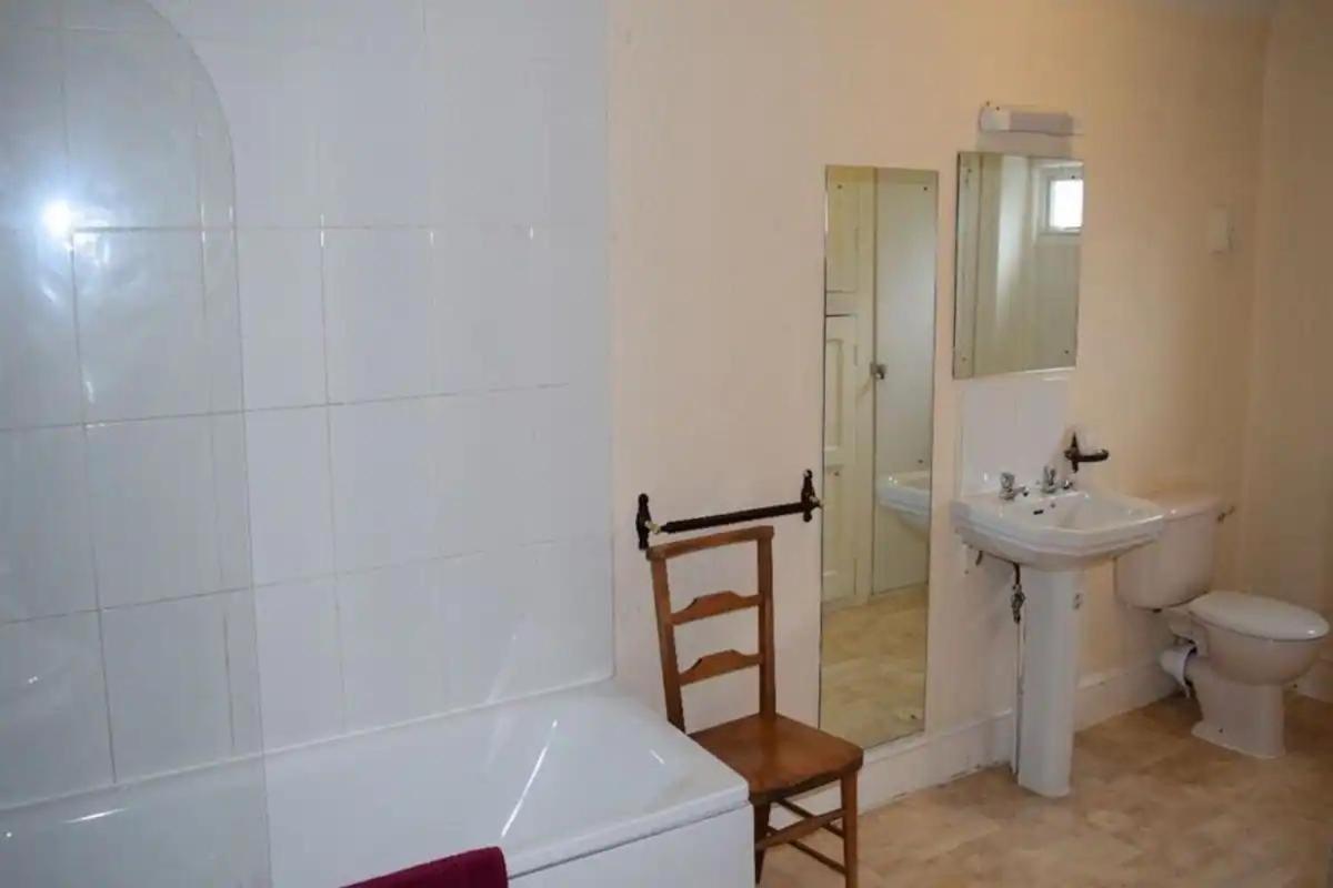 The Cranley Hotel Cranleigh Ngoại thất bức ảnh